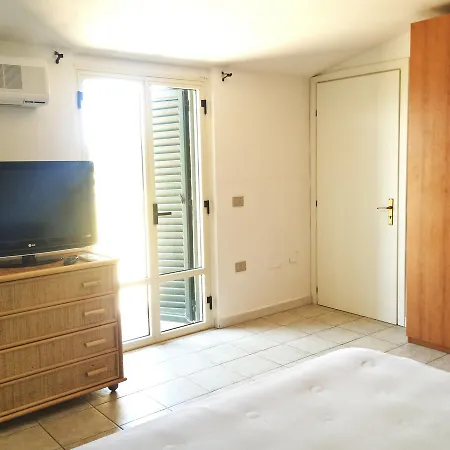 San Francisco Apart-hotel Le Castella (Calabria)